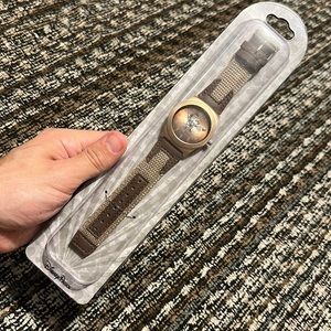 Disney Parks Animal Kingdom Exclusive Wrist Watch - New In Box! Vintage